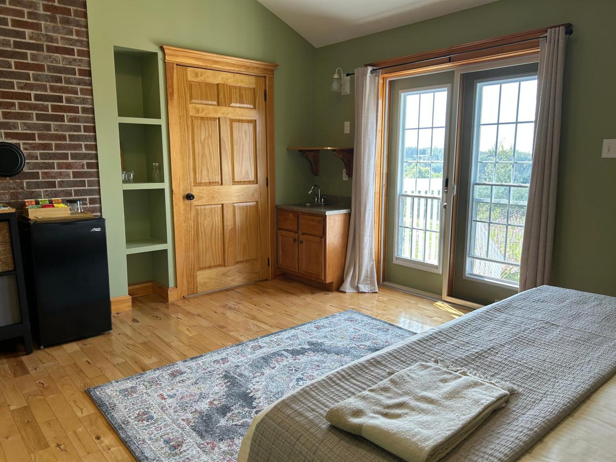 Tides Inn Guest Suites Halls Harbour Extérieur photo